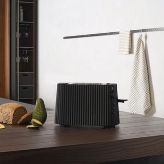 Michele De Lucchi Plisse Toaster