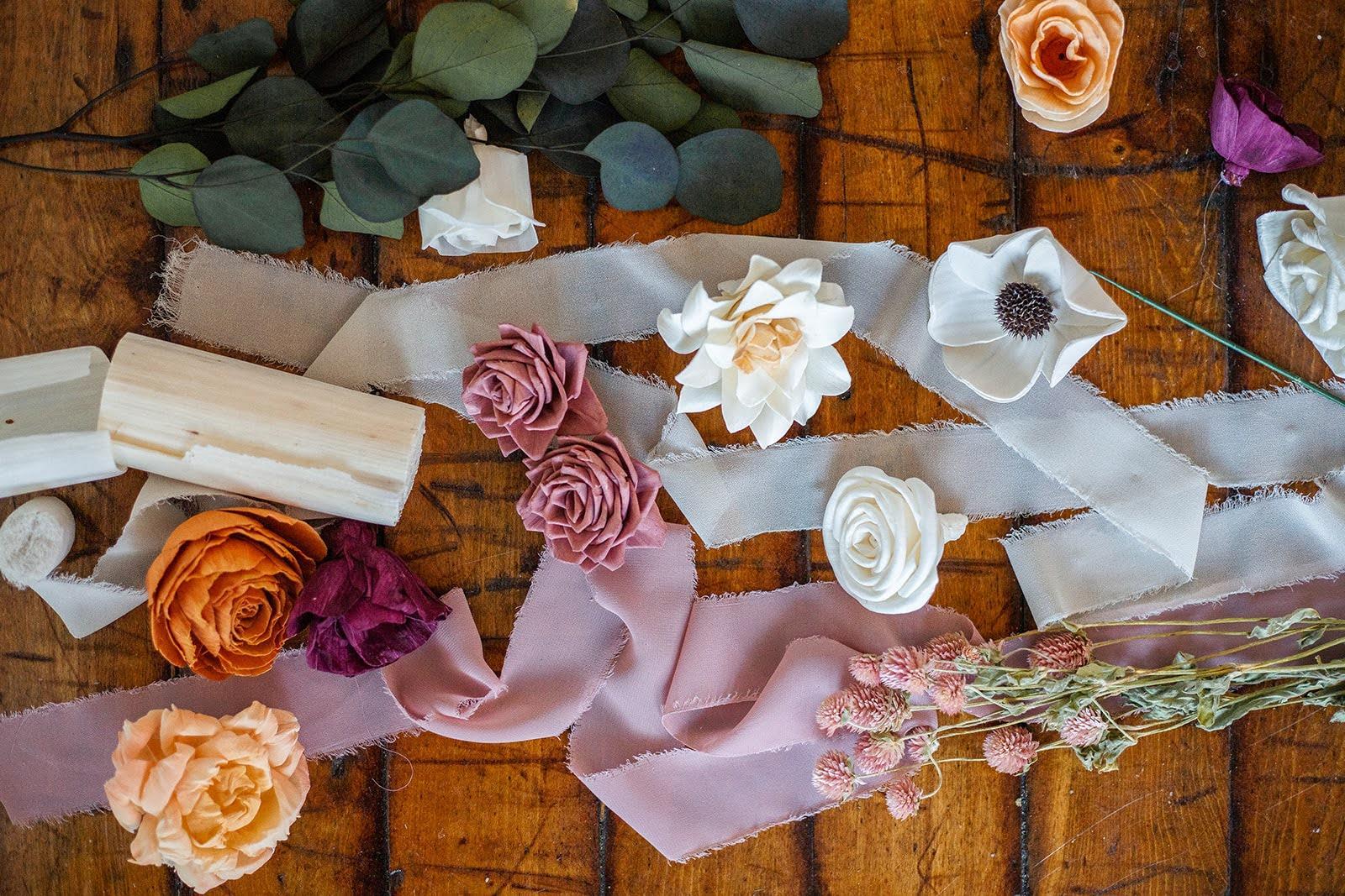 w.o.d.　F.L.O.W.E.R.S. Wood & Word Blooms, sola wood floral designs (faux not fresh