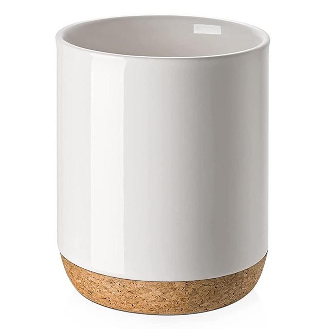 DOWAN Kitchen Utensil Holder, 6.8″ Large Utensil Crock, Table-Protection Cork Mat, Heavy and Stable Ceramic, No Wobbling, Easy to Clean, White Utensil Holder for Housewarming, Wedding, Birthday Gift