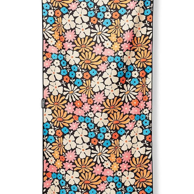 Nomadix Original Towel - Perfect for Beach, Pool, Travel, Camping, Yoga - Made with Recycled Materials - Super Absorbent - Sand Resistant