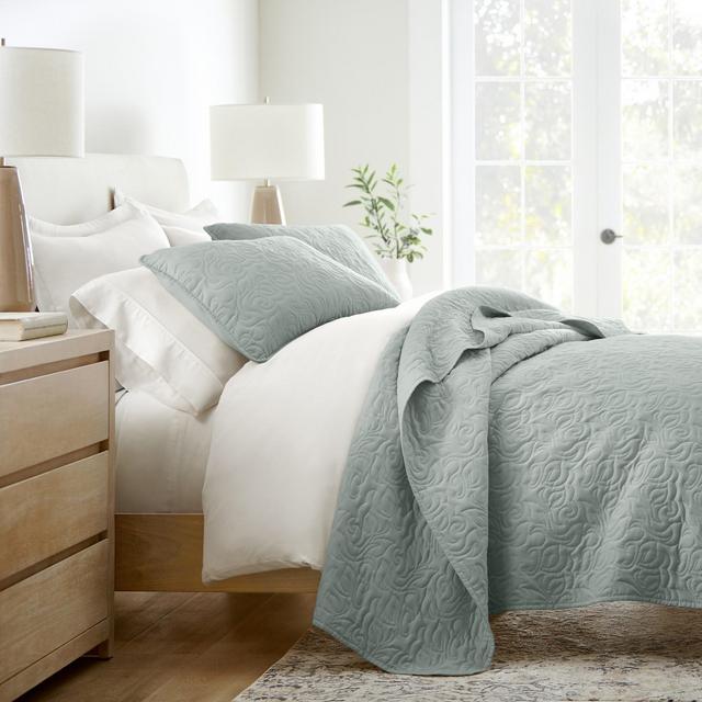 Stripes Floral and Diamonds Quilted Coverlet Set With Shams - Becky Cameron, Floral Stitch / Eucalyptus, Full/Queen