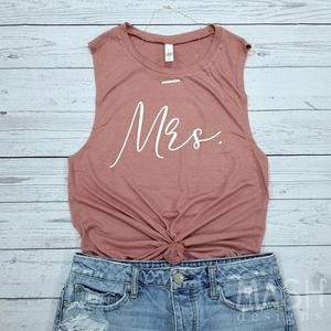 Mrs Muscle Tank Mauve with White writing
