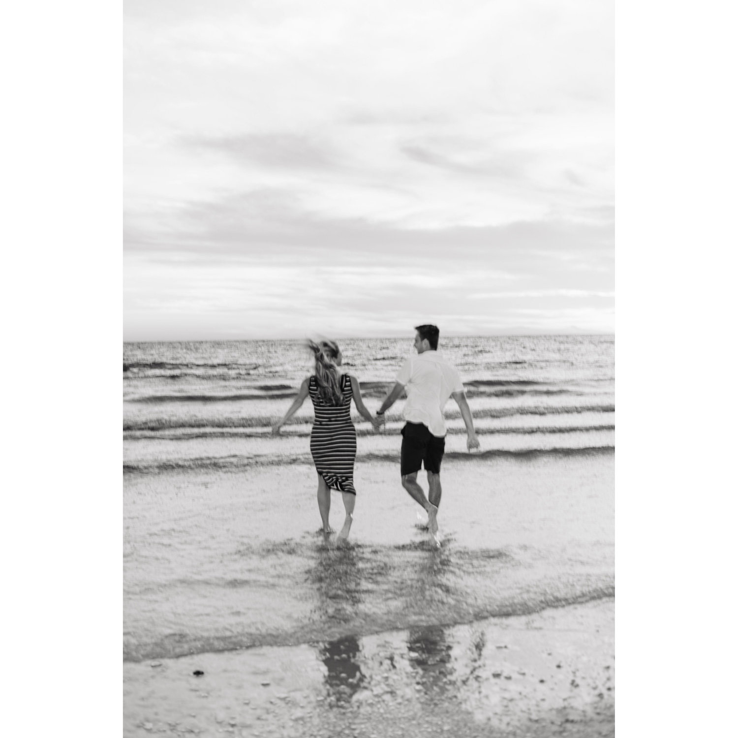 Engagement photos at Honeymoon Island, FL