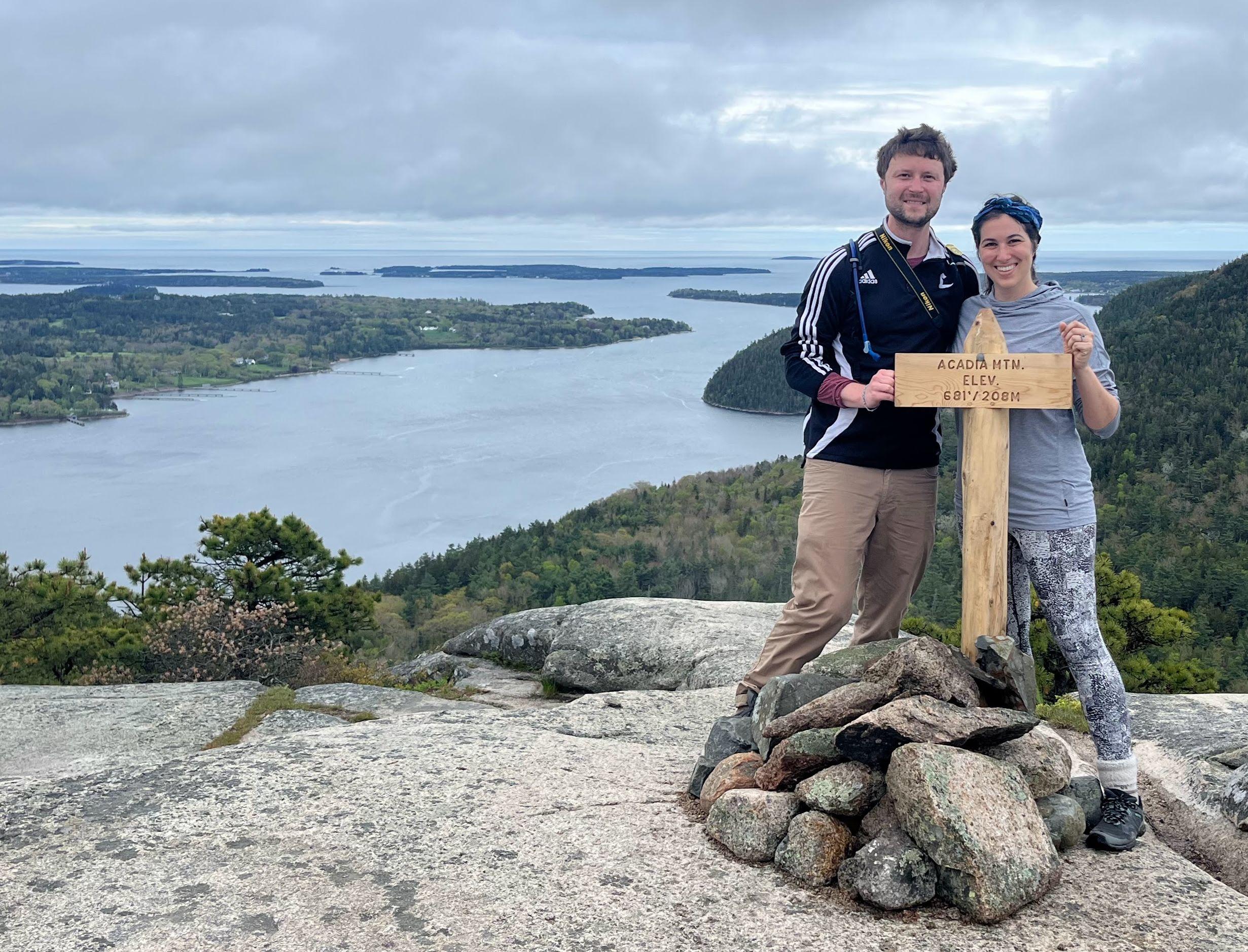 The Wedding Website of Lizzy Feldman and Brett Harwell