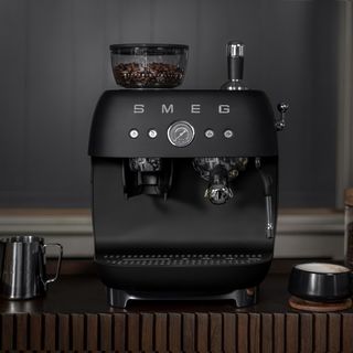 Espresso Coffee Machine with Grinder
