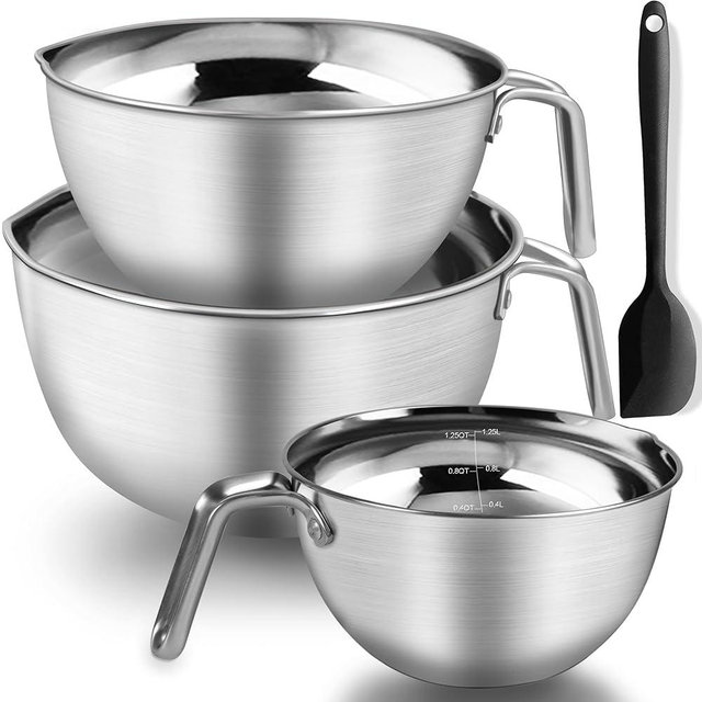 Marsheepy Stainless Steel Mixing Bowls With Handle And Pour Spout,3 Pieces Of Thick Stainless Steel Nesting Storage Bowls With Silicone Spatula for Kitchen Use,Size 1.1/1.8/2.3 Quart