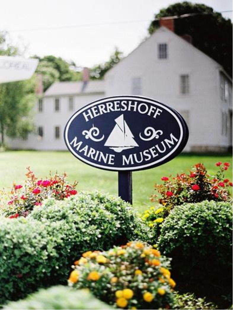 The Wedding Website of Maeghan Quinlan and Aaron Paiva