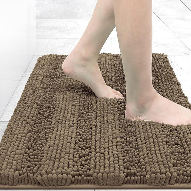 Grandaily Chenille Striped Bathroom Rugs 24x16, Extra Thick and Absorbent Bath Mats, Non-Slip Soft Plush Shaggy Shower Carpet, Machine Wash Dry, Bath Rug for Bathroom, (Small, Camel)