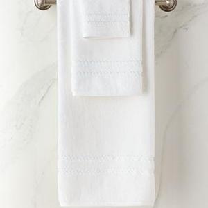 Lenox Pearl Essence Bath Towel