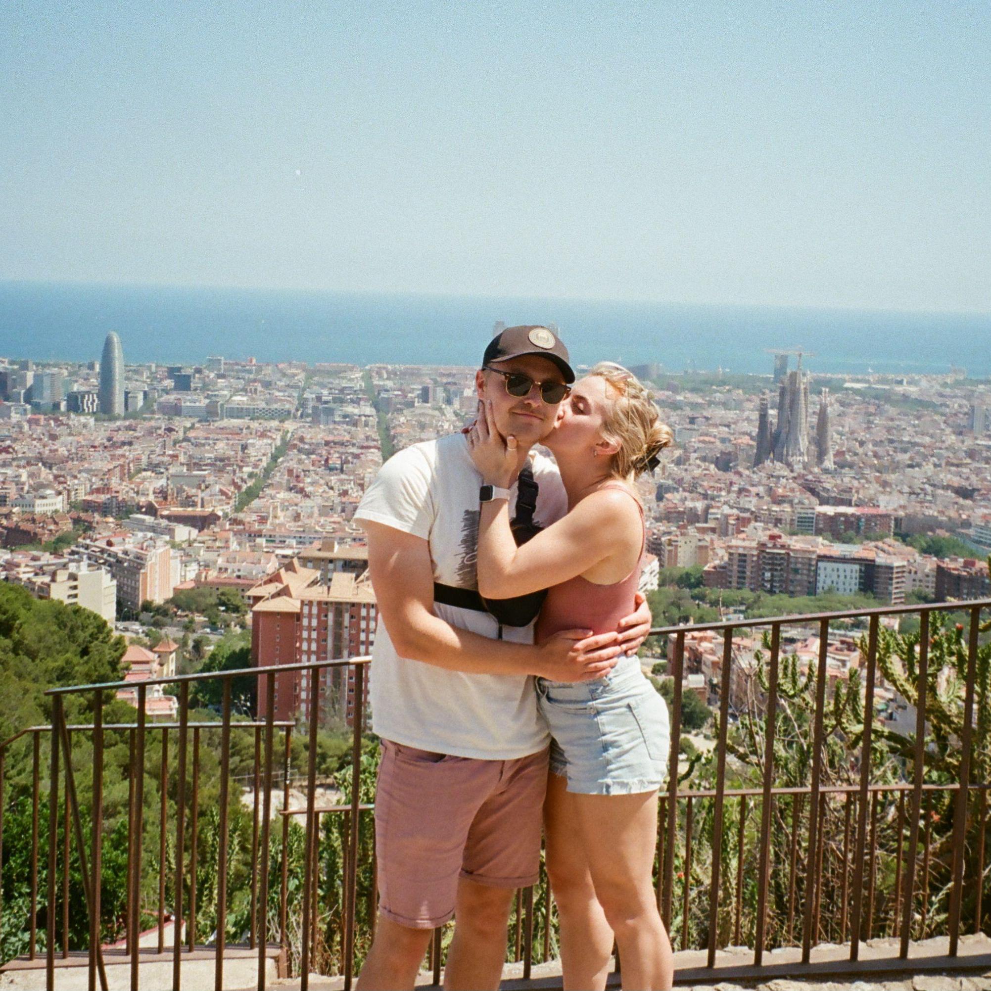 Summer kisses in Barcelona