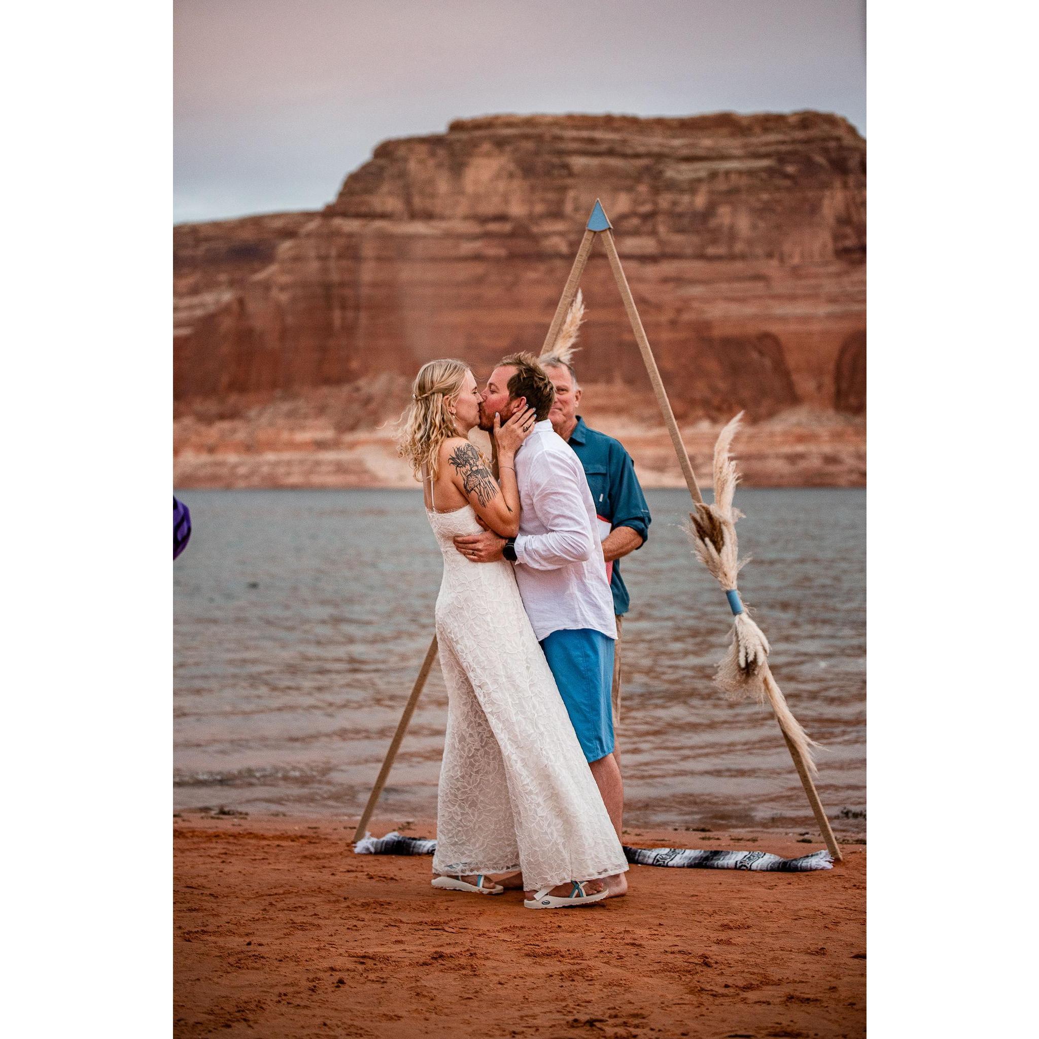 Thank you to Kayla Lew Photography for documenting our Lake Powell wedding!