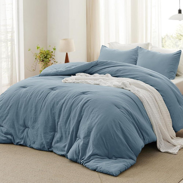 Bedsure King Size Comforter Set, Gray Blue Soft Prewashed Bed Comforter for All Seasons, 3 Pieces Warm Bedding Sets, 1 Lightweight Comforter (104"x90") and 2 Pillowcases (20"x36")