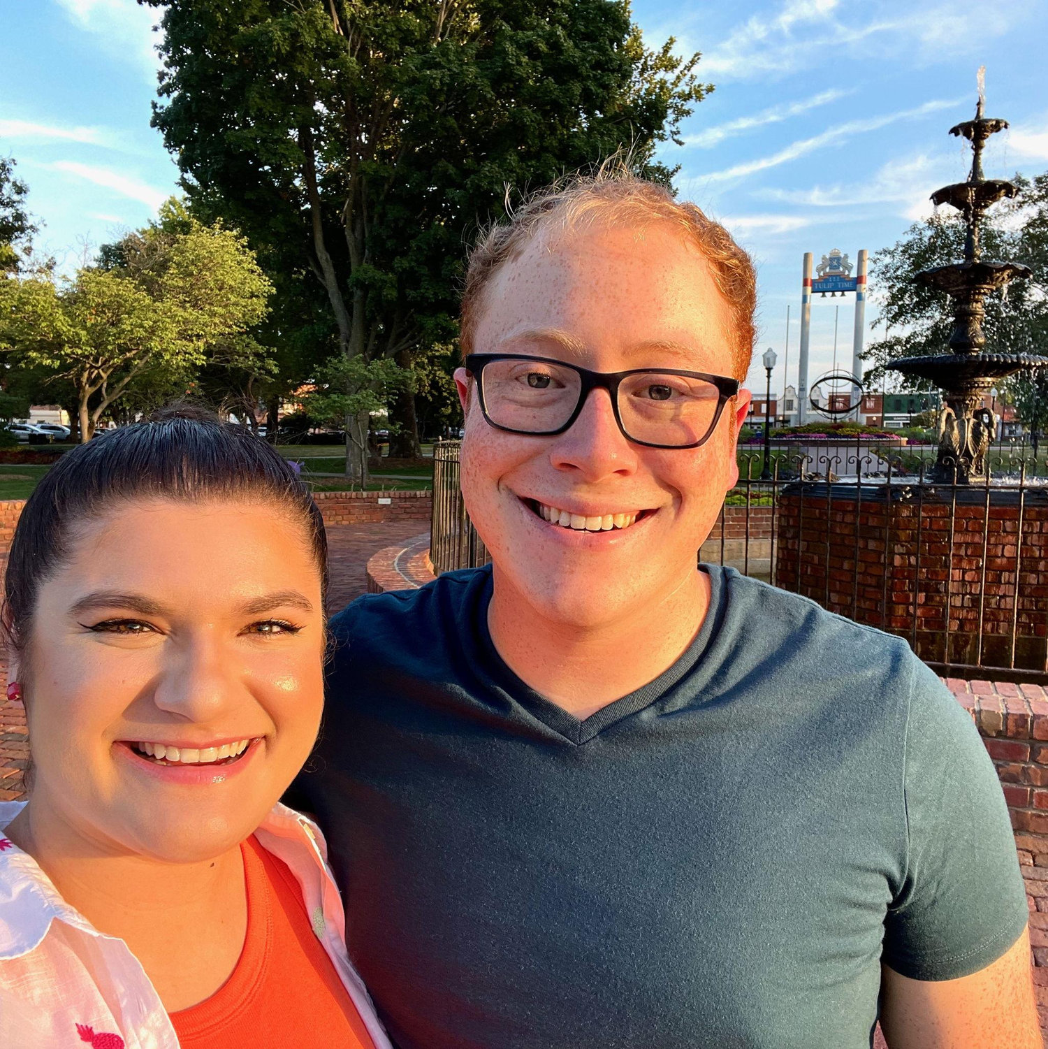 Aug 2022: Lots of transition! Leigh and Saylor started their full-time jobs after graduation, and moved in together in a duplex in Pella, Iowa, to be near Leigh's job!