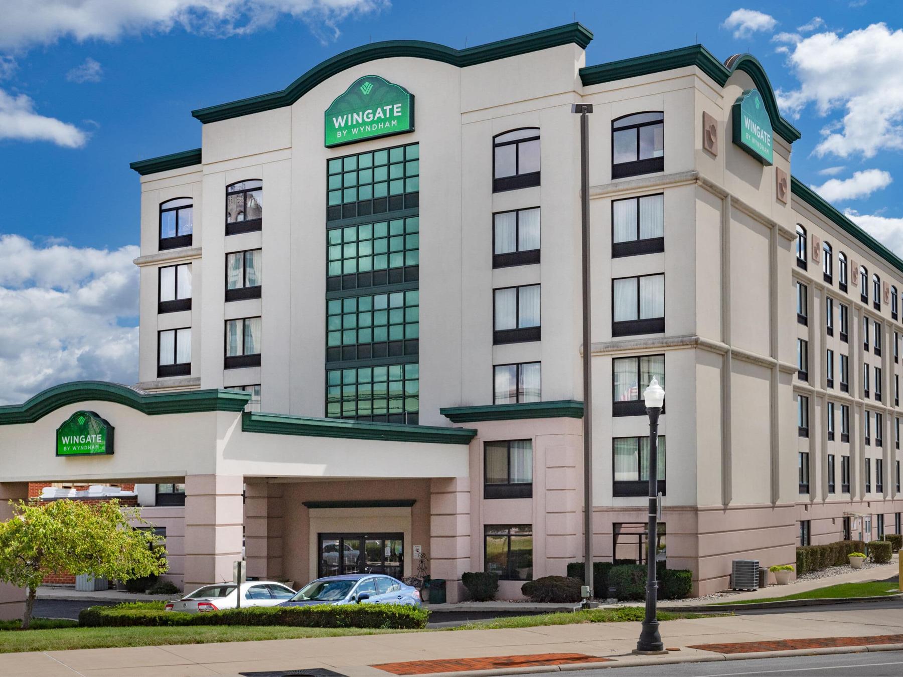 The Wedding Website of Kyra Allen and Niko Cobb