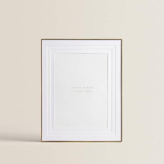 Thin Metal Frame
