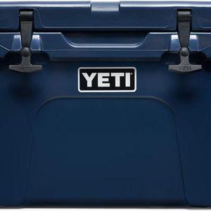 YETI Tundra 35 Cooler (Navy)