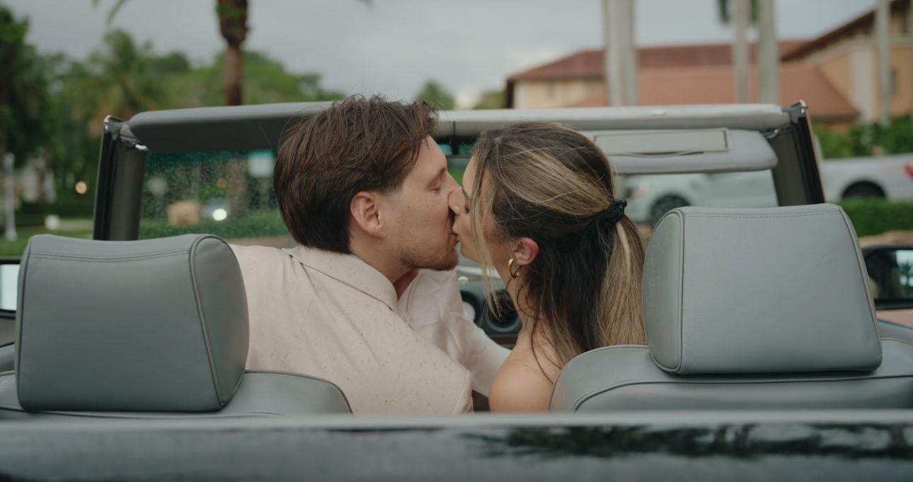 The Wedding Website of Adrianna Esparza and Mauricio Ceballos