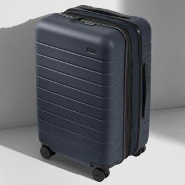 Expandable Suitcase: Carry-On Flex in Navy Blue | Away