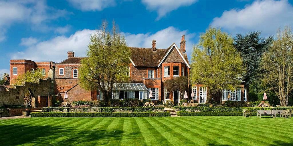 The Wedding Website of Yuru Tang and Daniel Darvill