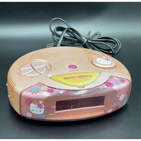 Hello Kitty AM/FM Digital Clock Radio With Digital Tuning pink & White Fisher