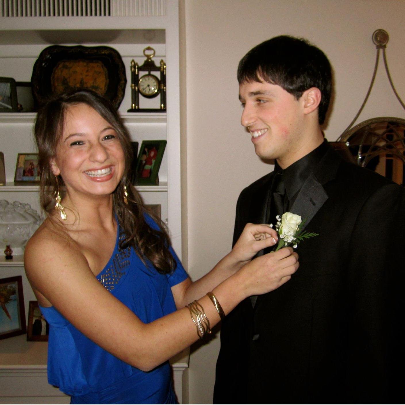 High School Juniors-Red & White Dance