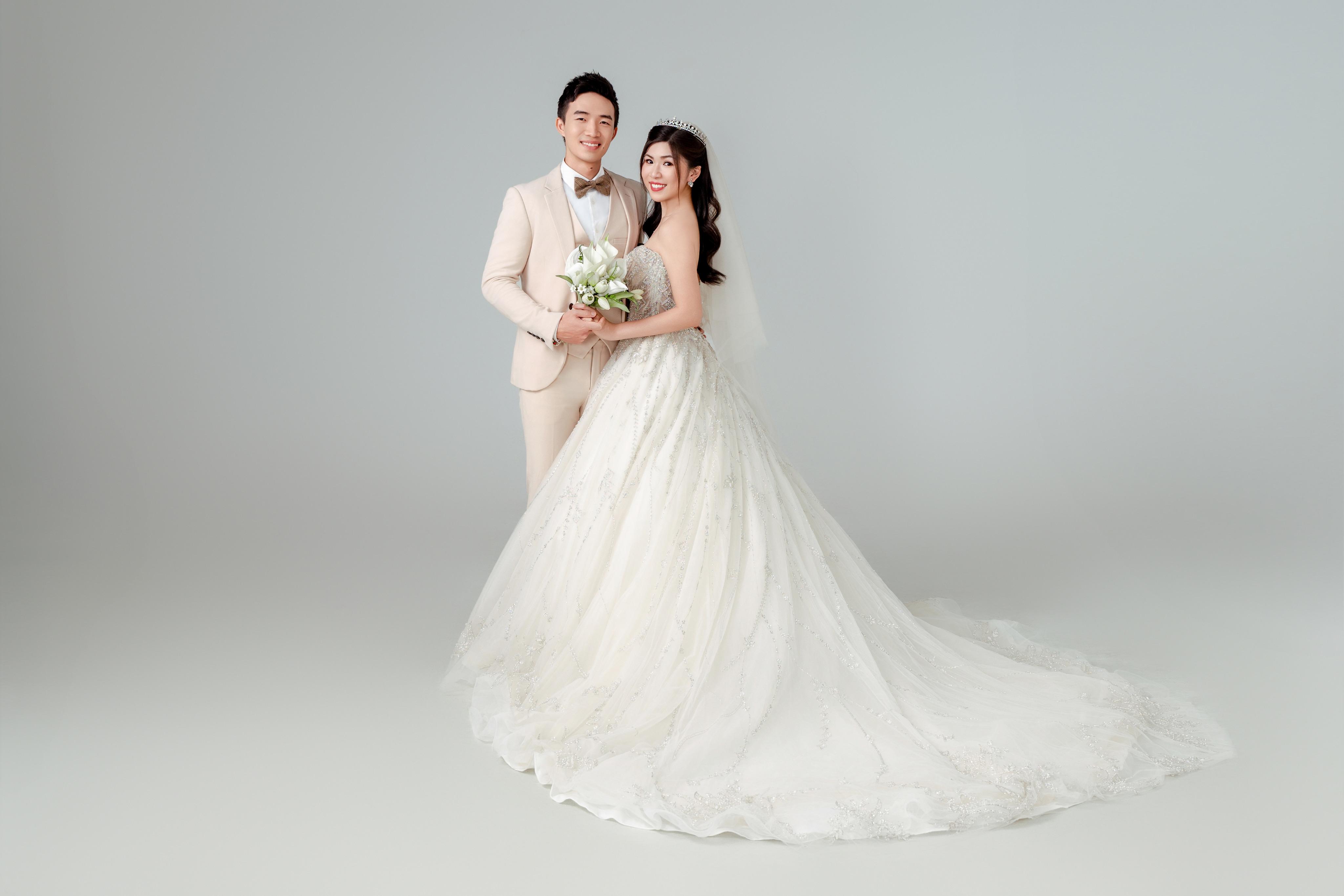 The Wedding Website of J i e - H a n and R a c h e l