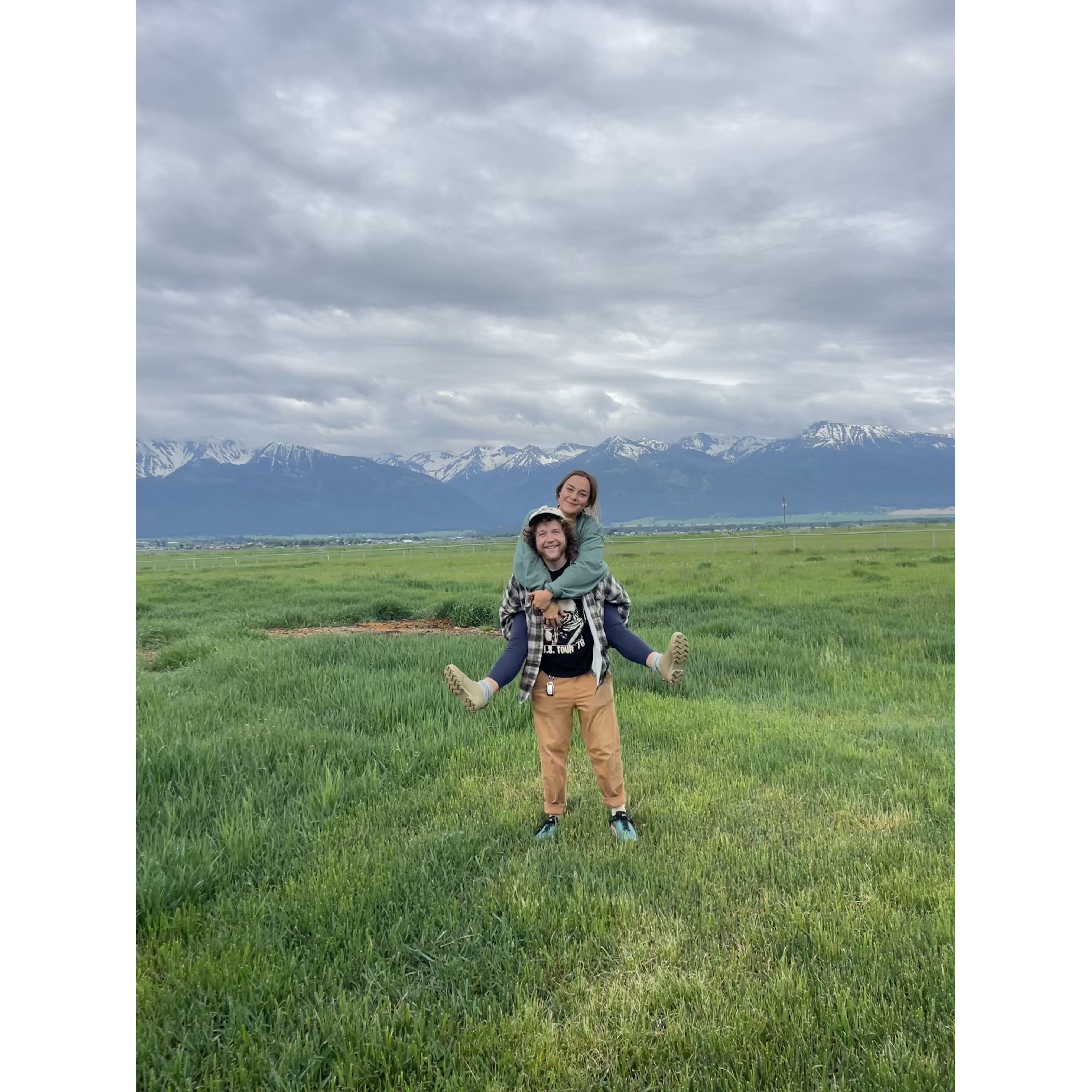 Piggy back ride with the beautiful Wallowa Mountains in the back!