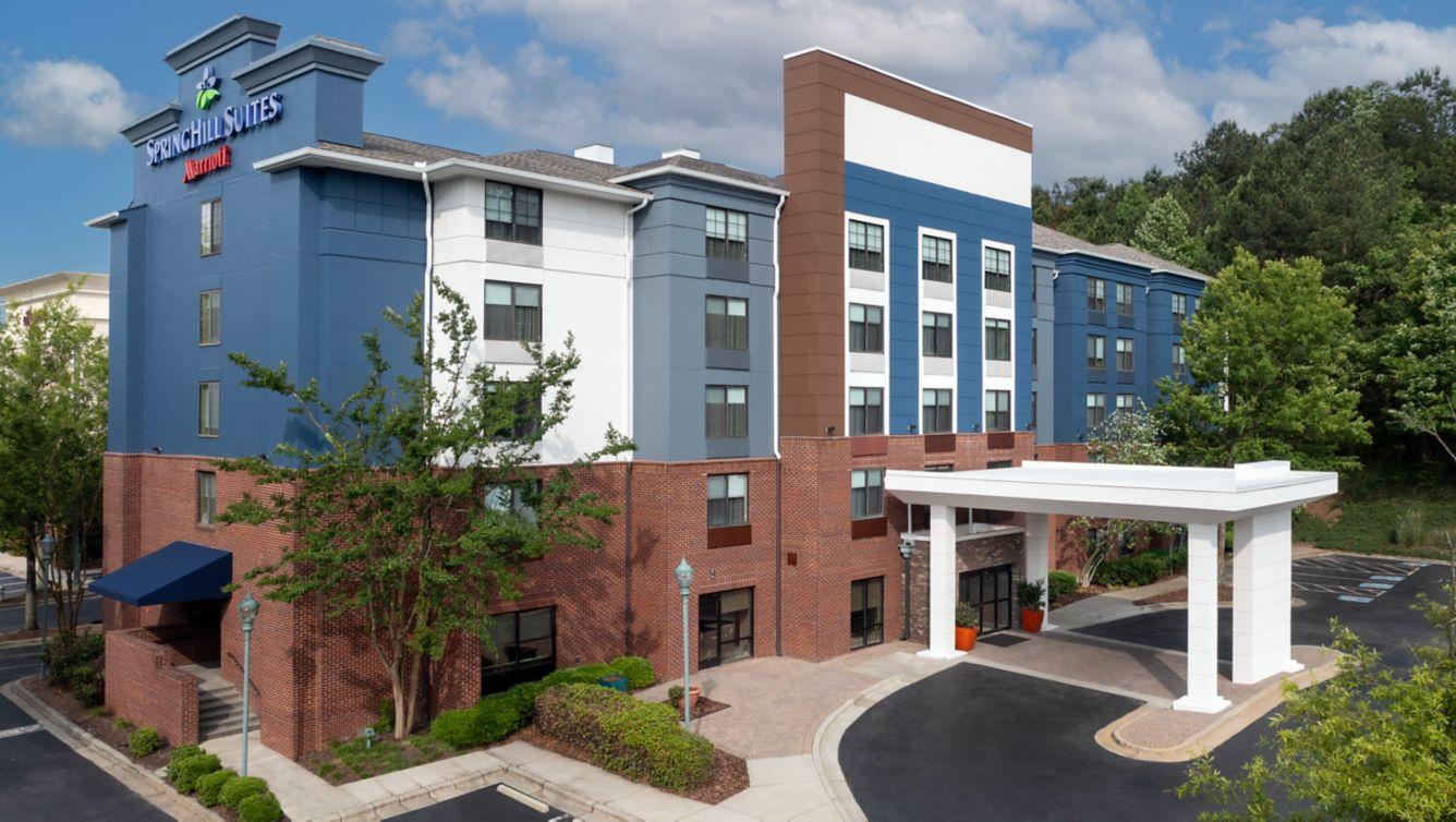 The Wedding Website of Cara Saunders and Joshua Little