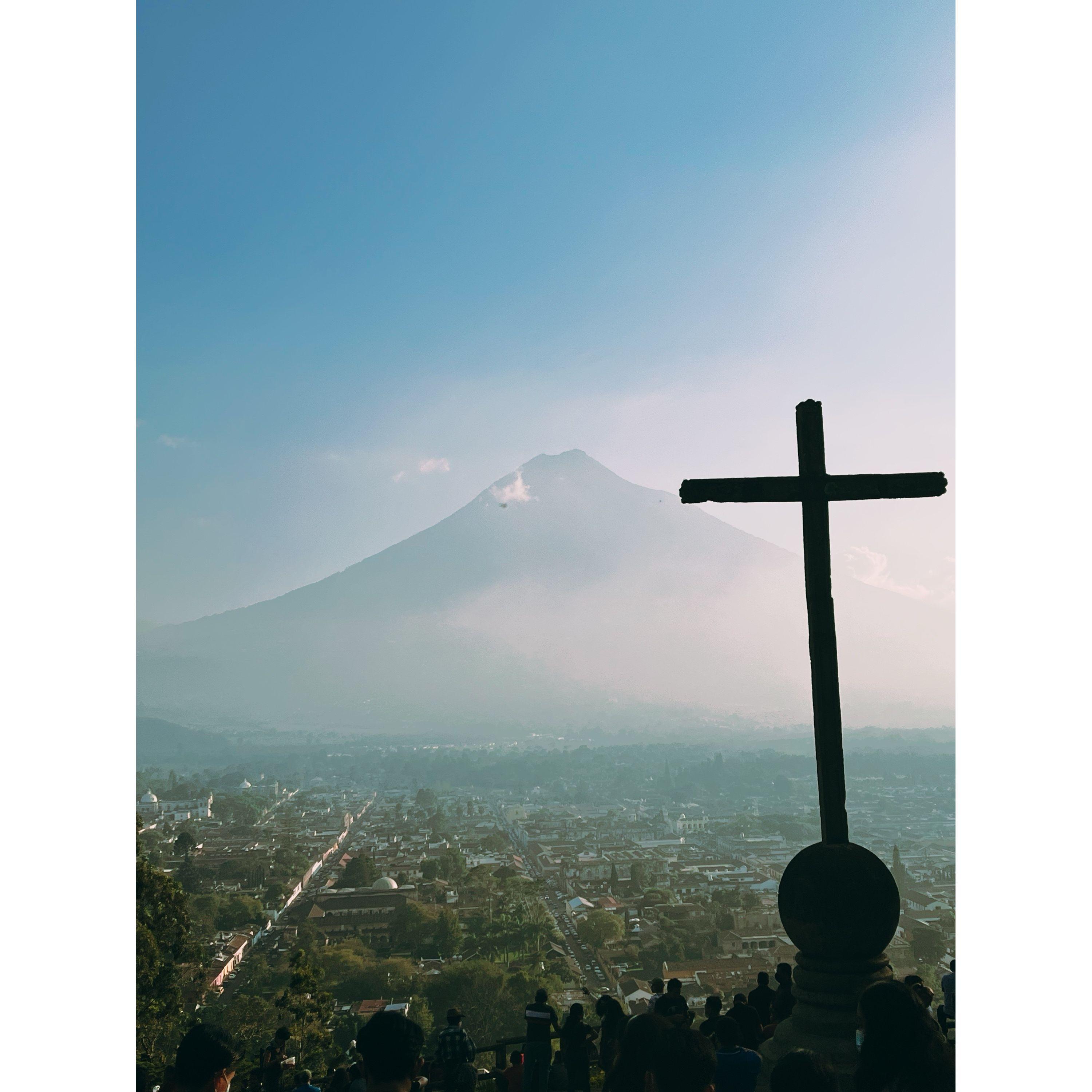 Cerra de la Cruz - an easy hike for a view of Antigua (accessible from the town)