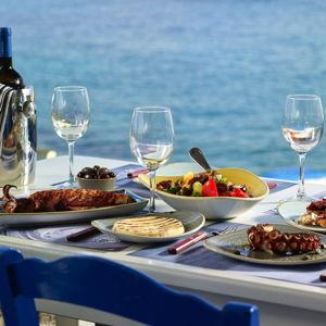 Honeymoon - Seaside Lunch at Medusa in Milos