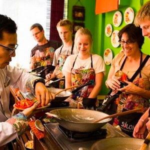 Lanna Lifestyle & Cooking Experience with A Local Family with dinner
