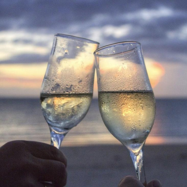 Honeymoon Toast 🍾