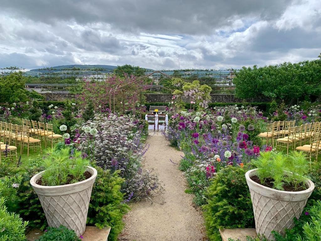 The Wedding Website of Marie Eleanor Quimpo and Colin Lennon
