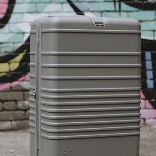 The 29" Large Check-In Roller - Gray