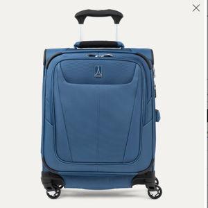 Maxlite® 5 International Carry-On Spinner