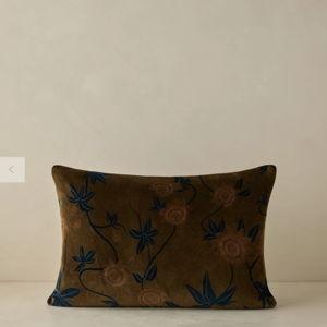 Royce Velvet Pillow - lumbar!