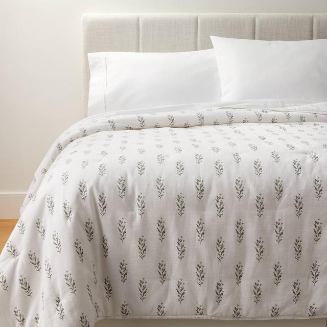 Full/Queen Lofty Cotton Slub Wood Block Floral Quilt White - Threshold™ designed with Studio McGee