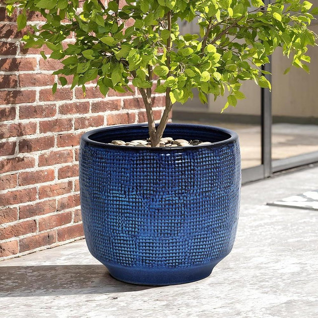 LuxenHome 15.5" Dia Round Ceramic Pots for Plants, Gradient Cobalt Blue Glazed Large Outdoor Planter Pot with Drainage Hole and Rubber Plug, Decorative Indoor Flower Pots for Home Garden Patio