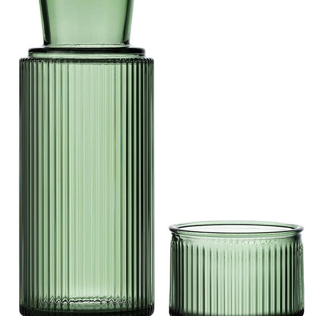 DmmyAlzx Bedside Water Carafe and Glass Set, Classic Vertical-Striped 27oz Glass Carafe with 7.1oz Tumbler Lid, Nightstand Water Pitcher, Bathroom Mouthwash Dispenser, Elegant Gift for Home, Green