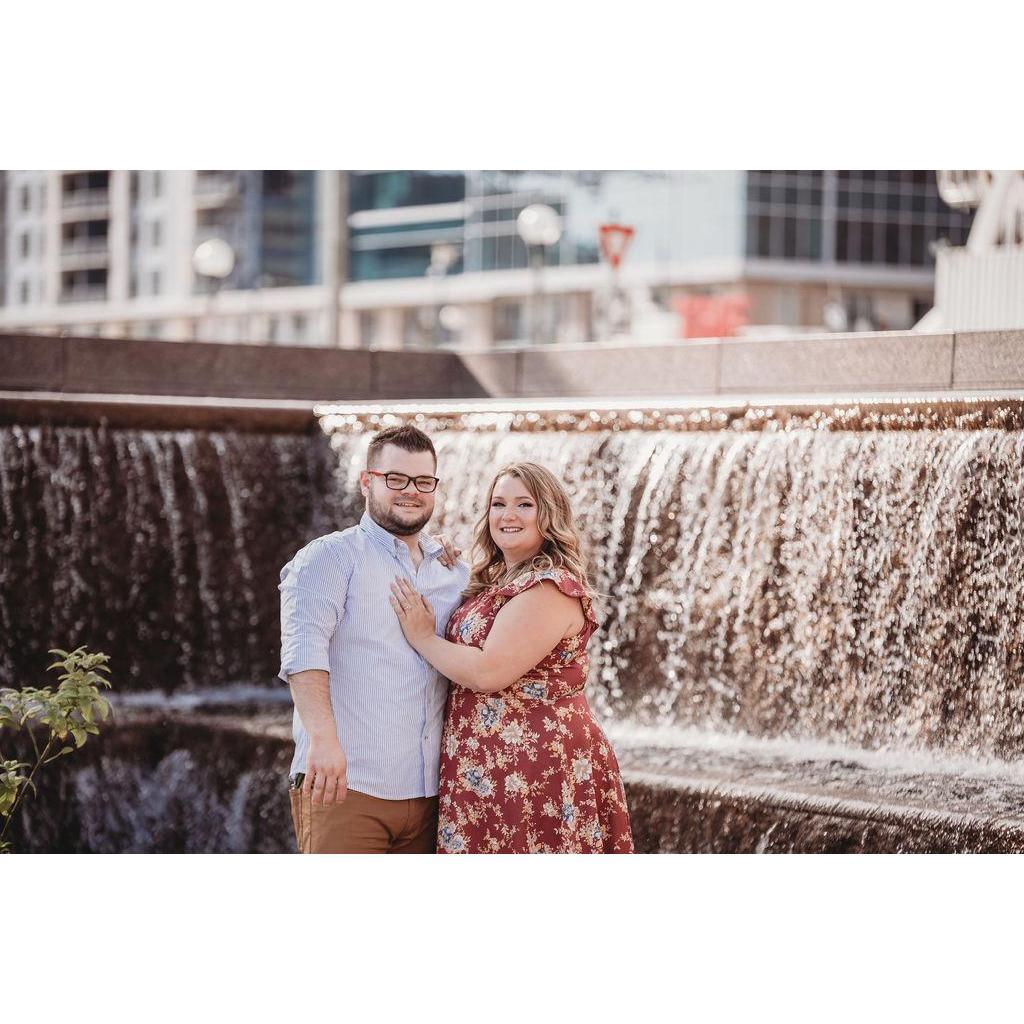 2019 Engagement Photos ♥ Smale Park (Where he proposed!)