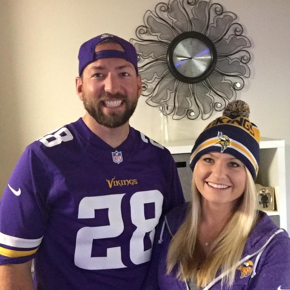 Peter slowly converting Jess into a Vikings fan