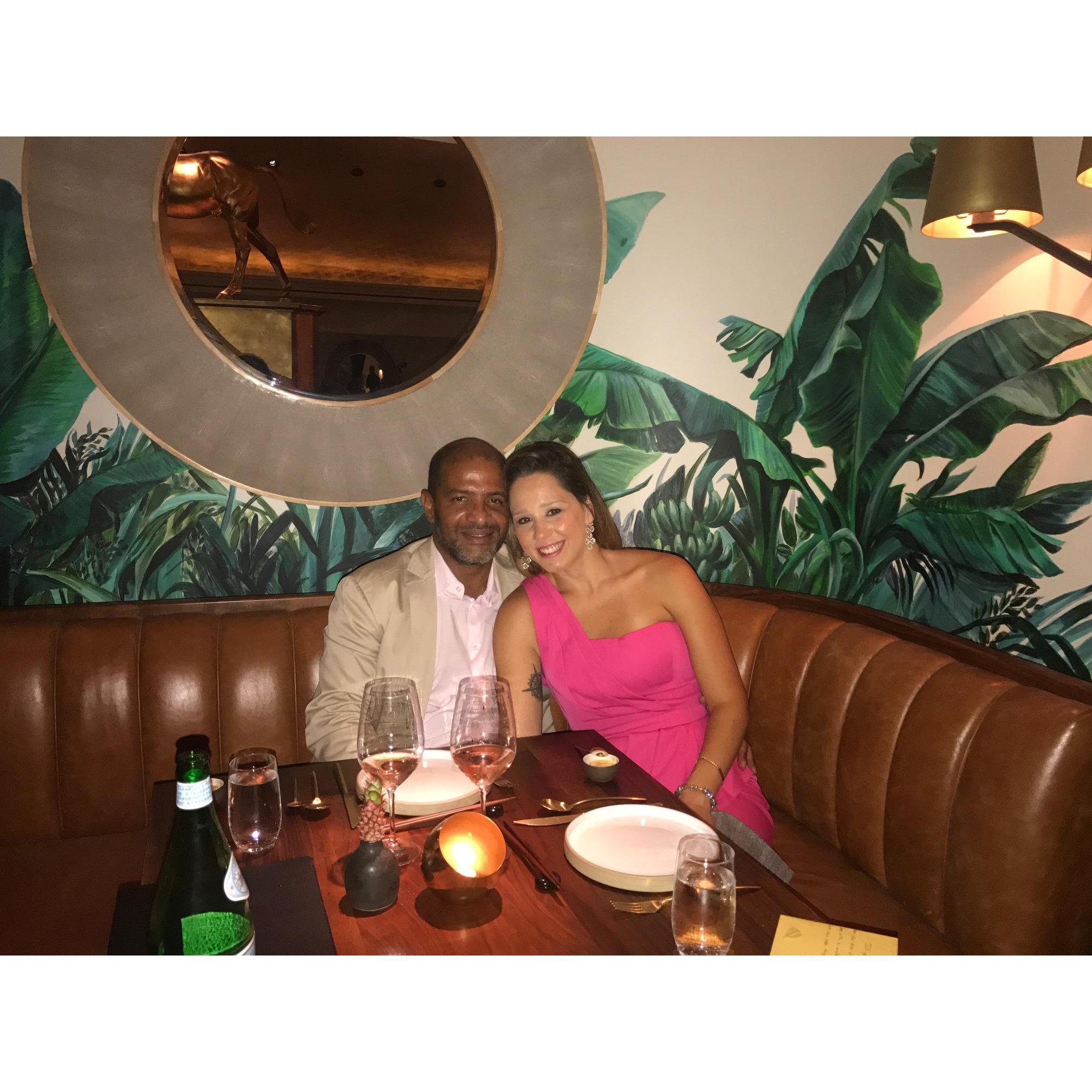 Another anniversary together.
Outro aniversario de namoro.
Otro Aniversario