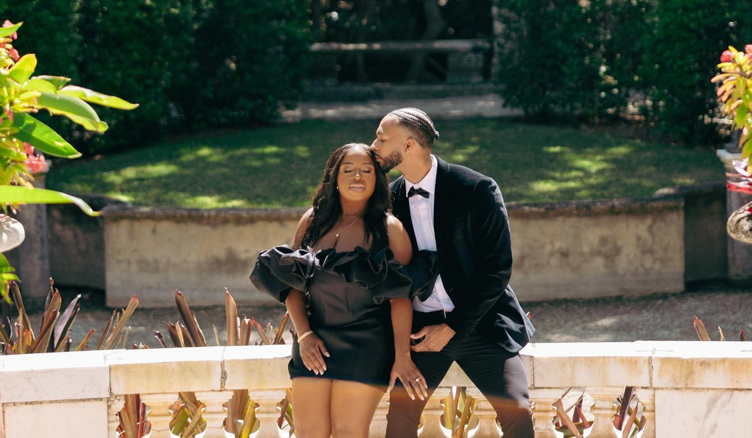 The Wedding Website of Kindra Dominique and Erving De Leon