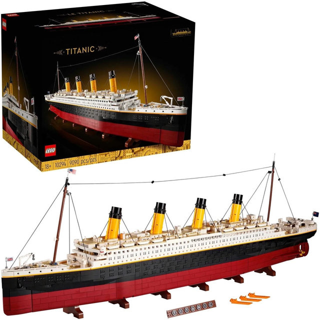 Lego titanic for Jess