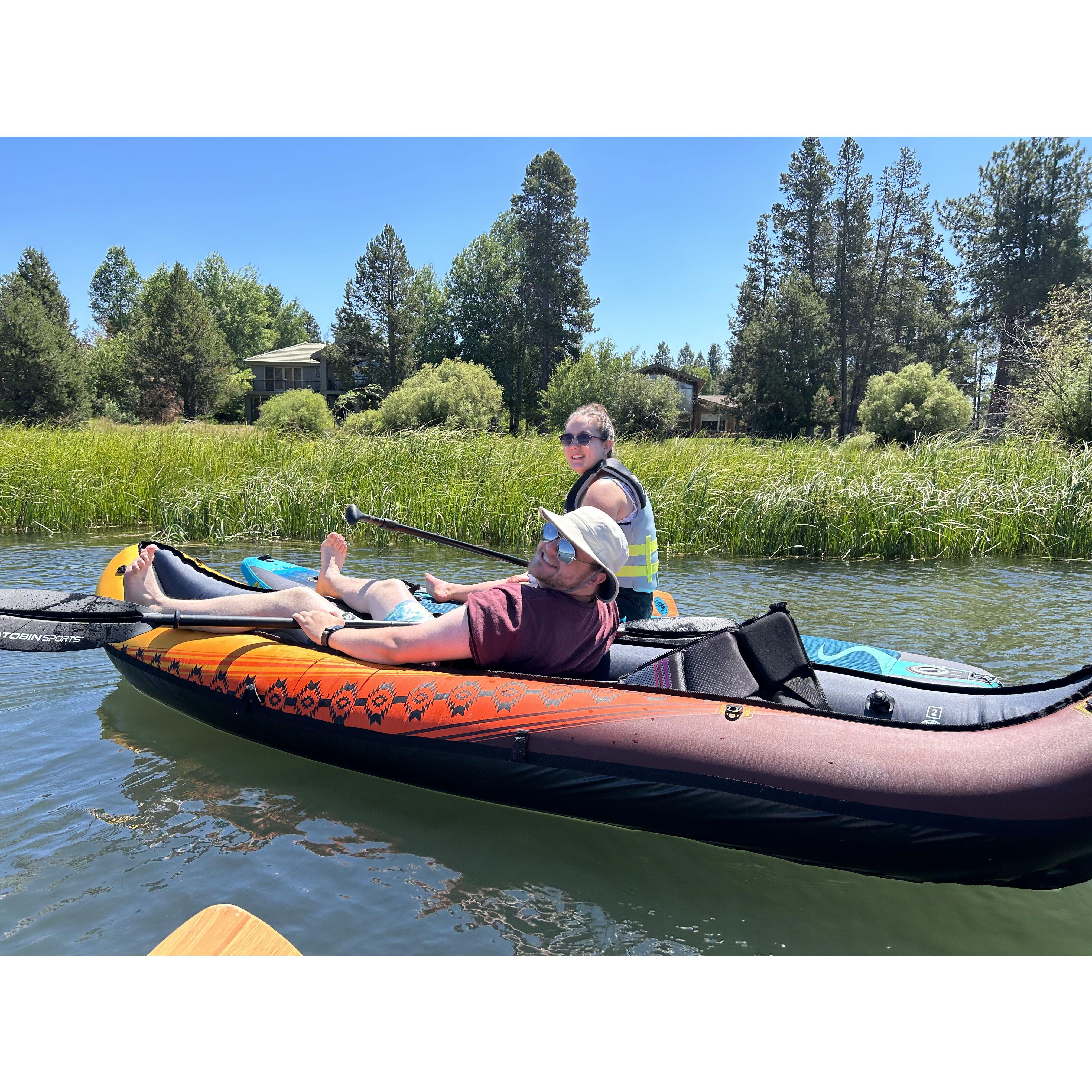 Paddle boarding and kayaking on our Sunriver trip!