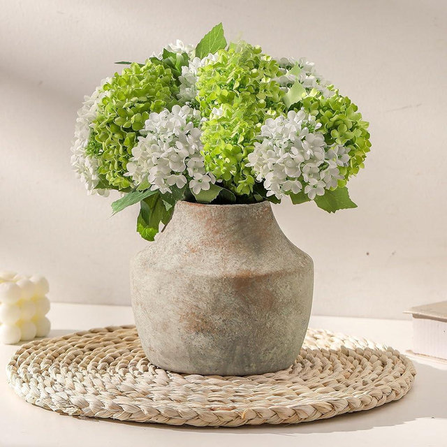 Mitt&Ditt Ceramic Flower Vase, 5.3 inch Pottery Farmhouse Rustic Vase, Handcrafted Weathered Vases, Small Flower Terracotta Vases for Home Decor, Living Room, Table, Shelf, Mantel, Neutral