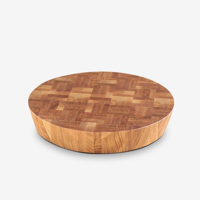 The Wooden Palate Cut Chop Round Cutting Board in Oak