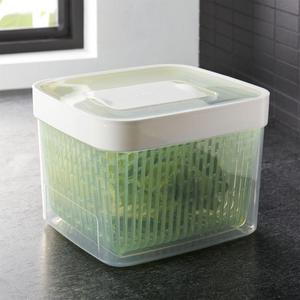 OXO ® 4.3-Qt. Greensaver Produce Keeper