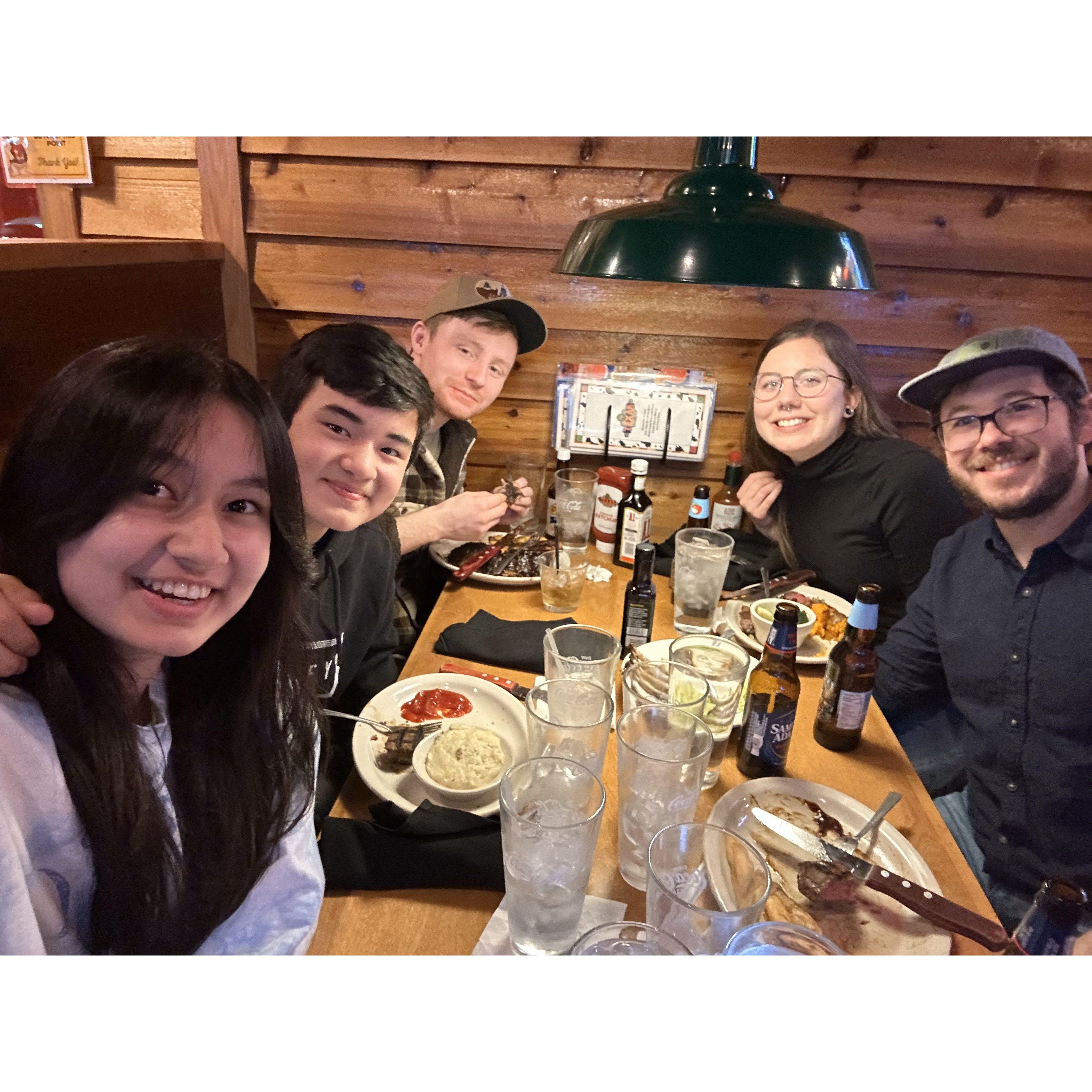 Trip to Champaign, IL to visit Callie's family!