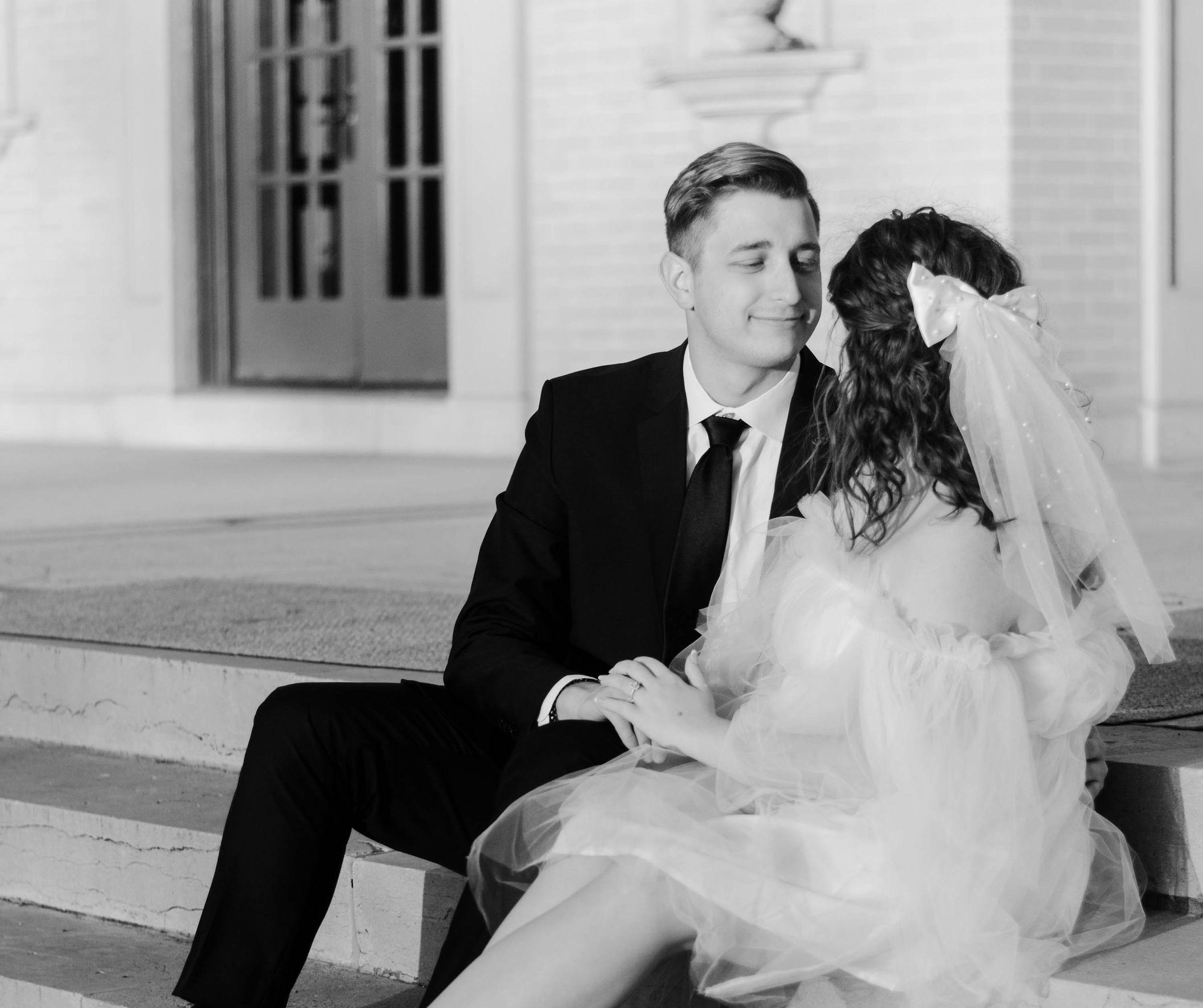 The Wedding Website of Ashlynn Kinnett and Cyrus Johnson